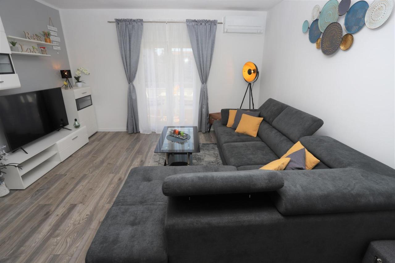 Apartman Perla Deluxe Porec Esterno foto