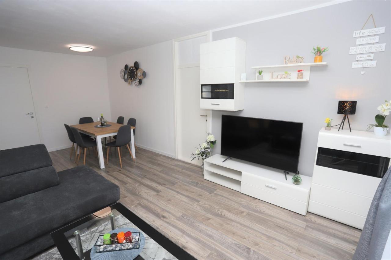 Apartman Perla Deluxe Porec Esterno foto