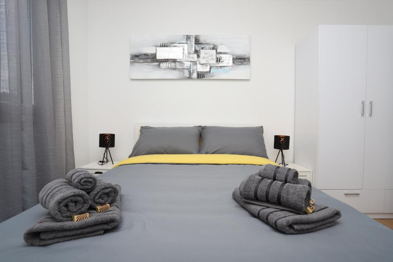 Apartman Perla Deluxe Porec Esterno foto