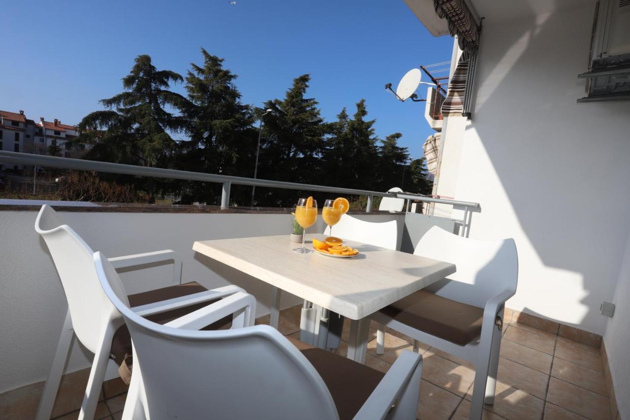 Apartman Perla Deluxe Porec Esterno foto